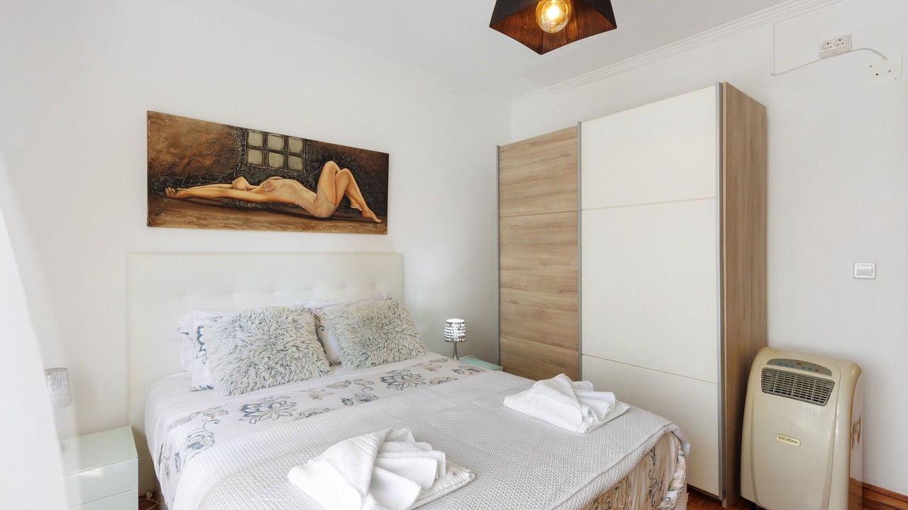 Photo of Bedroom in Porto
