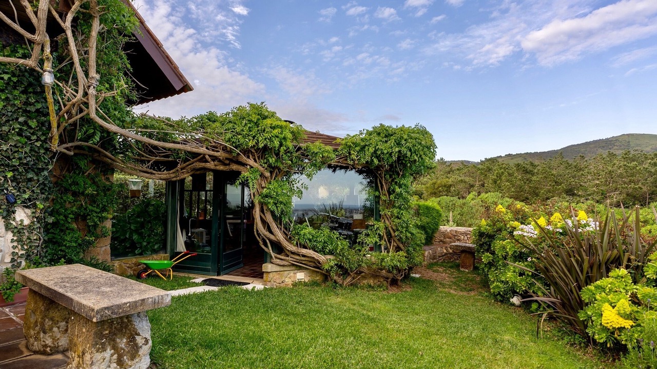Photo of Outdoor in Monserrate