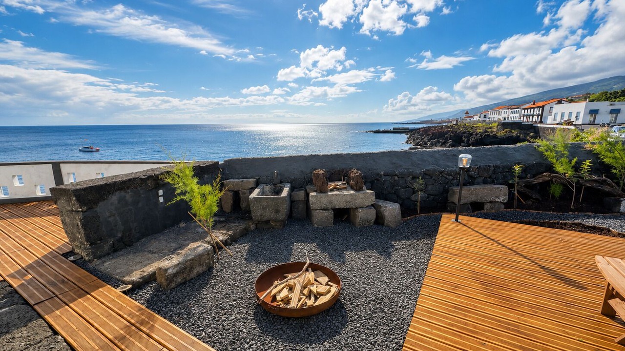 Photo of Patio Balcony in Cais do Pico