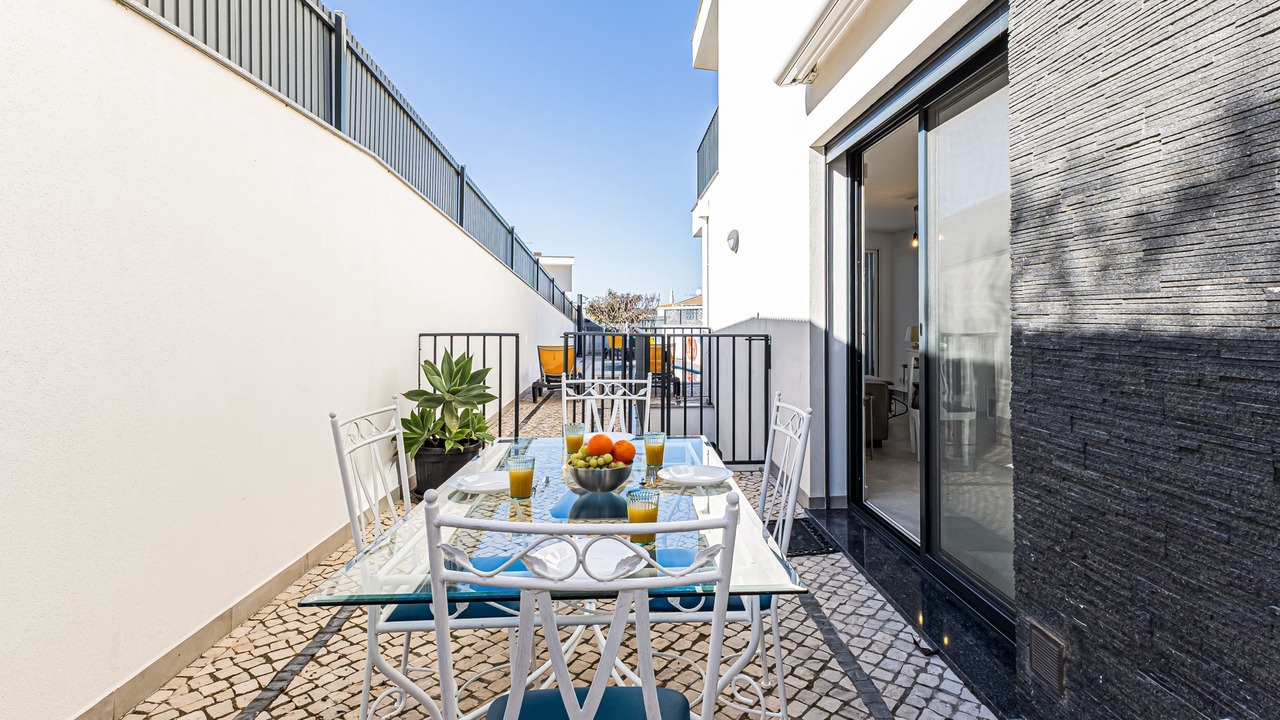 Photo of Outdoor in Pera