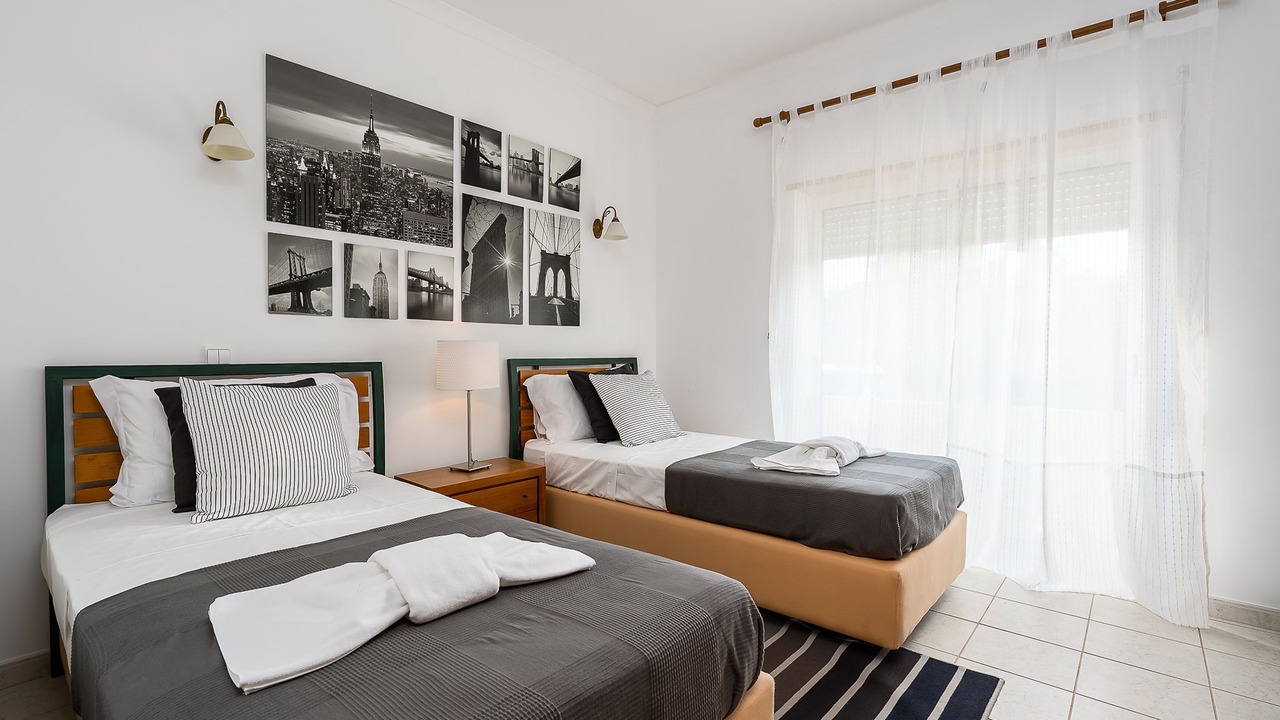 Photo of Bedroom in Meia Praia