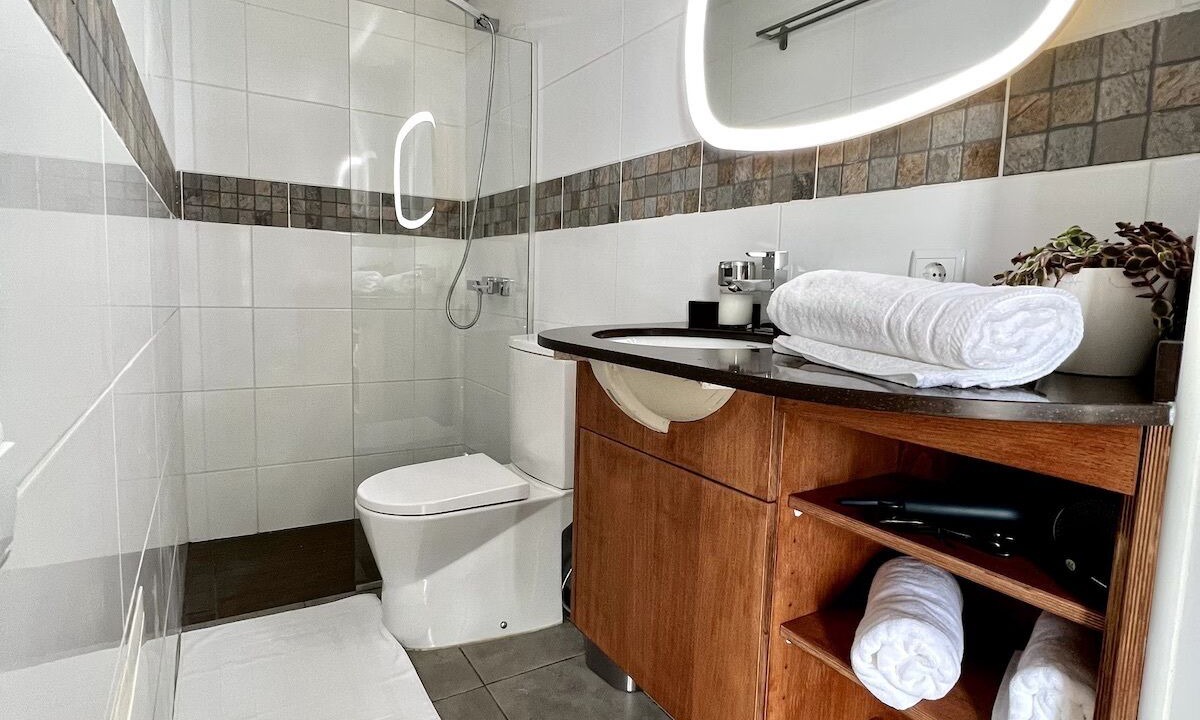 Photo of Bathroom in Faja da Ovelha