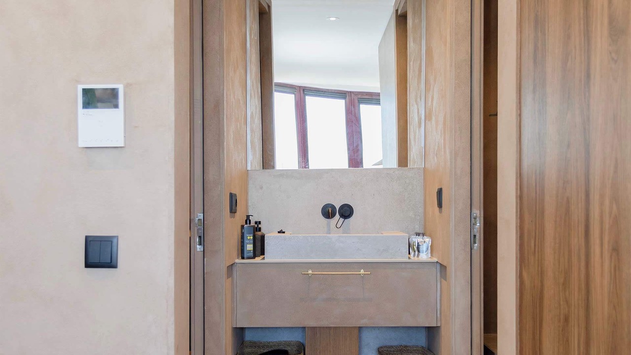 Photo of Bathroom in Mafamude
