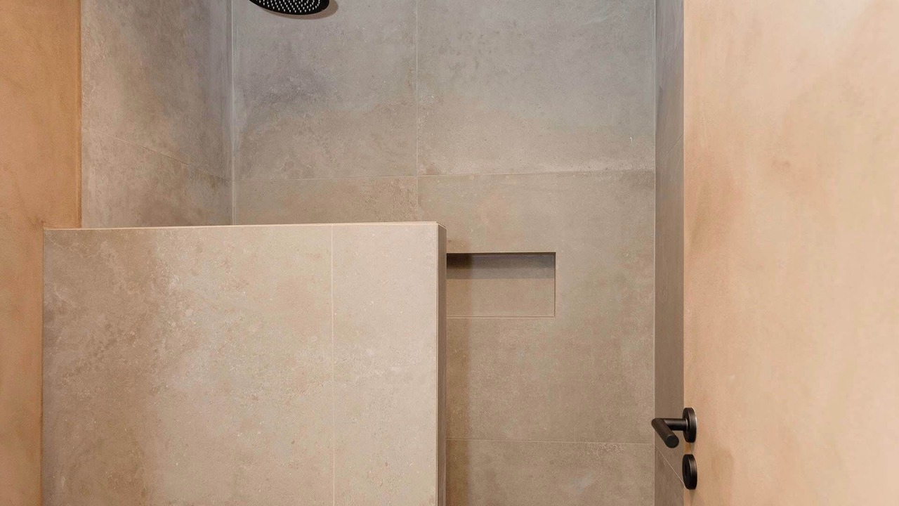Photo of Bathroom in Mafamude