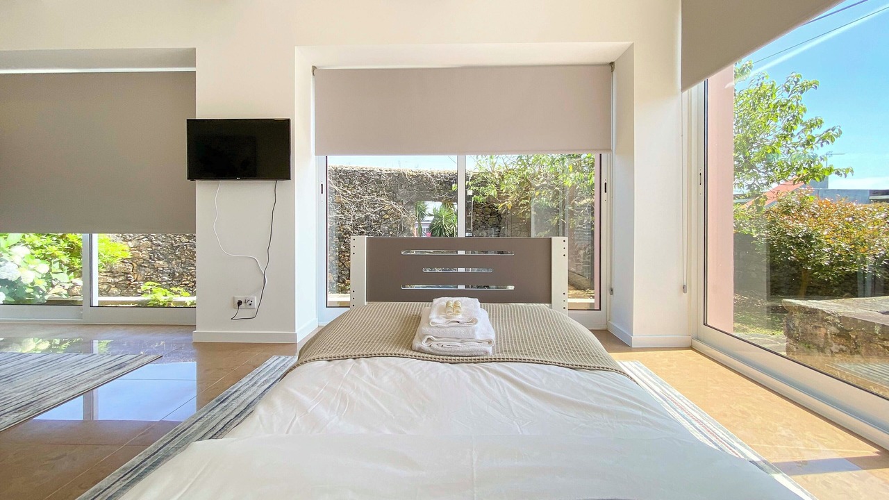 Photo of Bedroom in Capelas