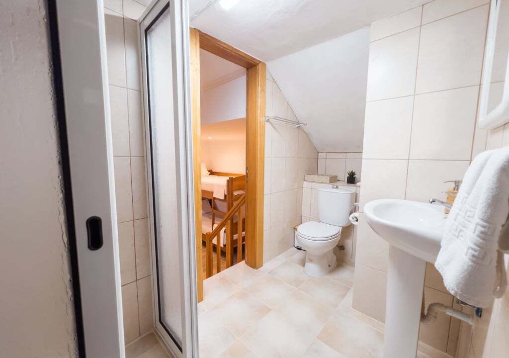 Photo of Bathroom in Porto Moniz
