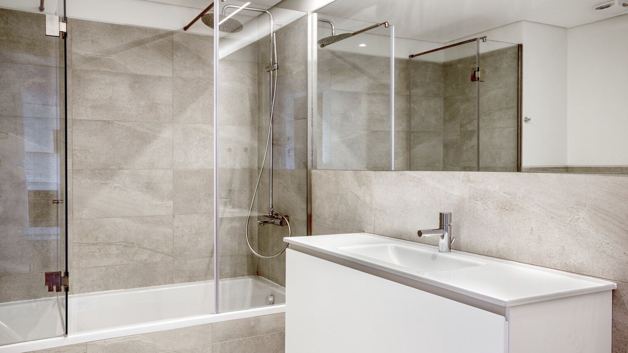 Photo of Bathroom in Olivais