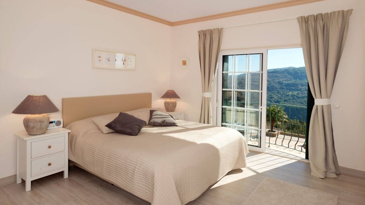Photo of Bedroom in Fialho