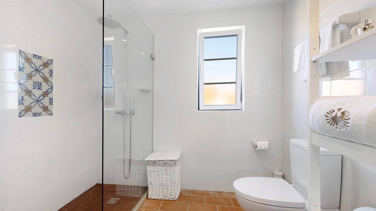 Photo of Bathroom in Donalda