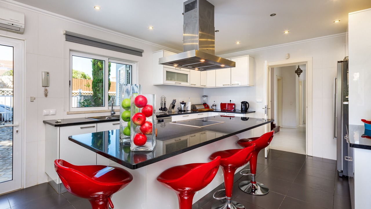 Photo of Kitchen in Vale do Lobo