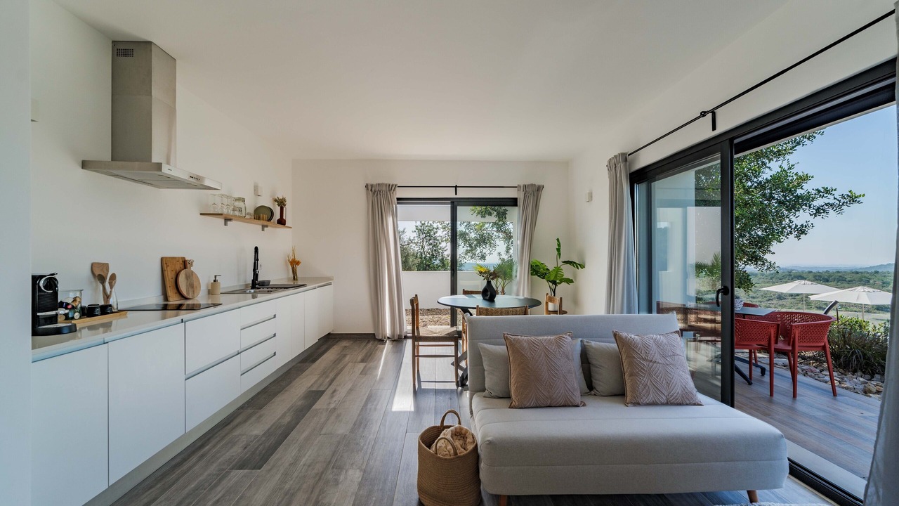 Photo of Livingroom in Alfeicao