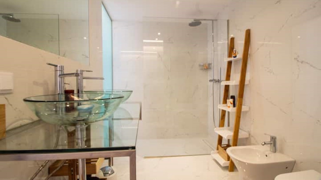 Photo of Bathroom in Faro City Centre