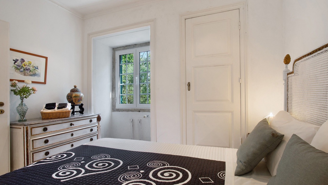 Photo of Bedroom in Alenquer