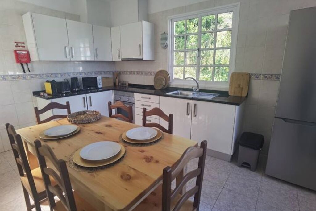 Photo of Kitchen in Santo da Serra