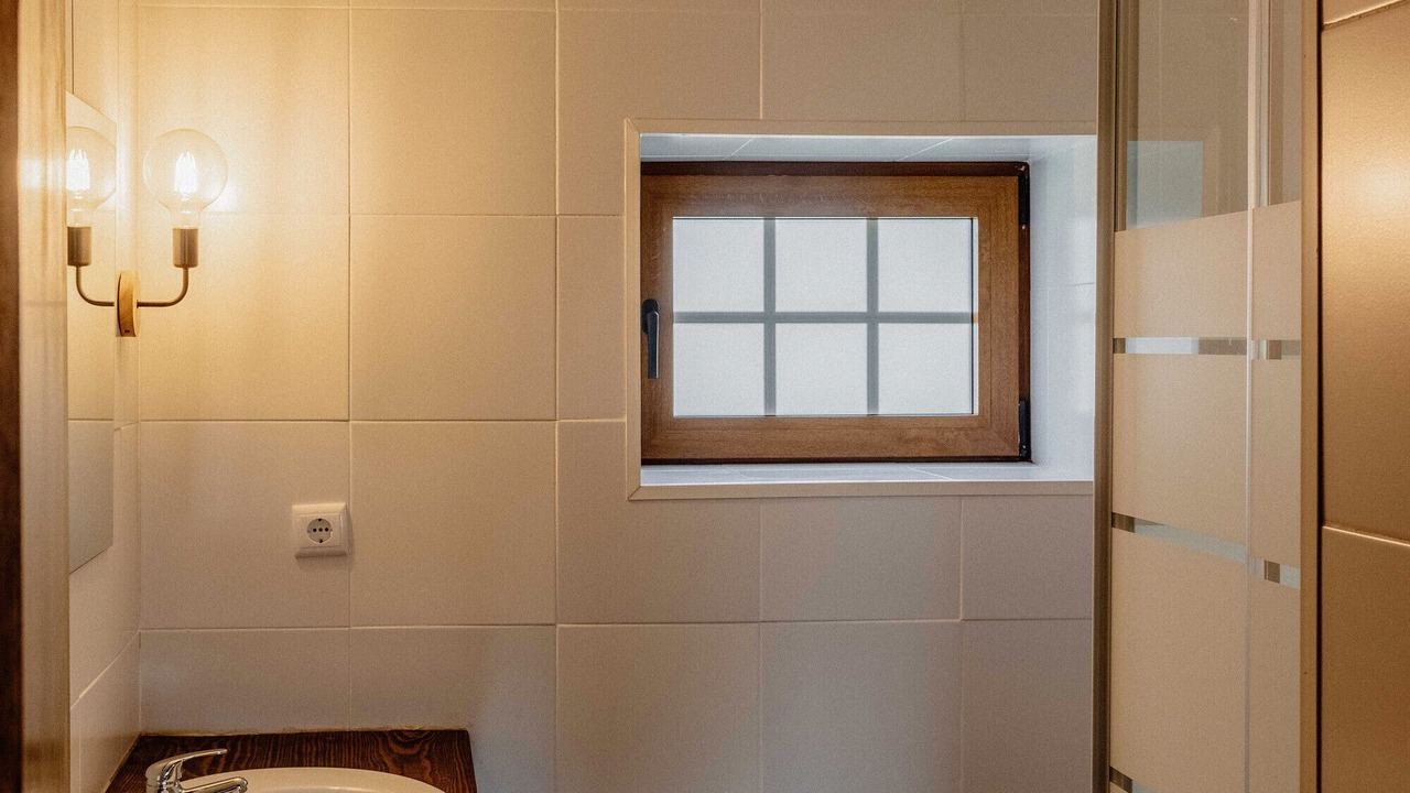 Photo of Bathroom in Penela