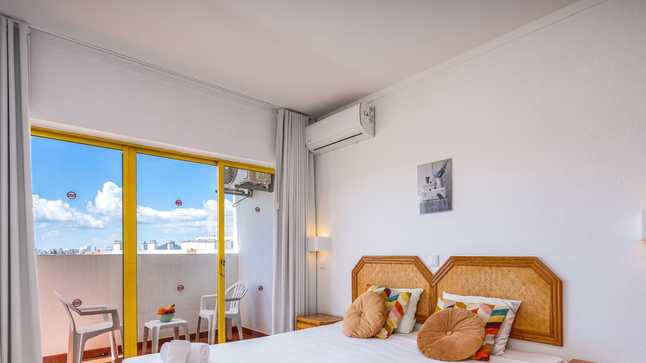 Photo of Bedroom in Praia da Rocha