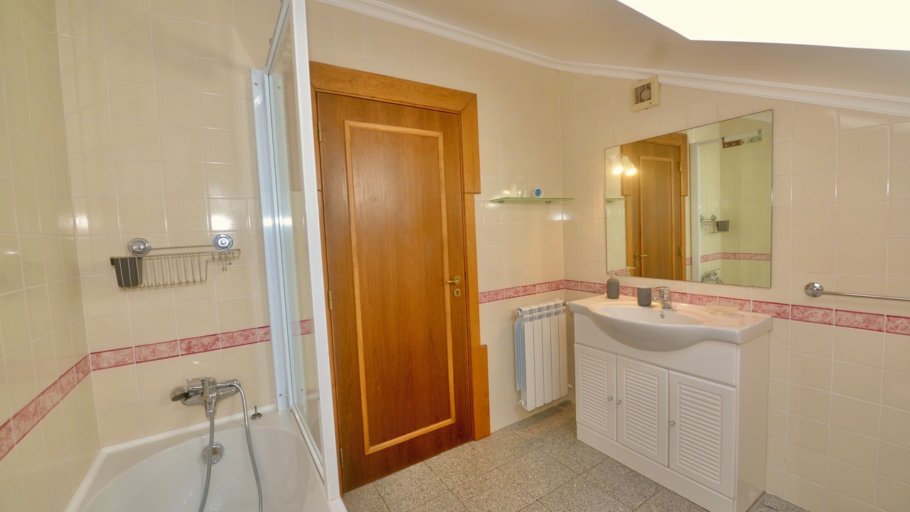 Photo of Bathroom in Sao Martinho do Porto