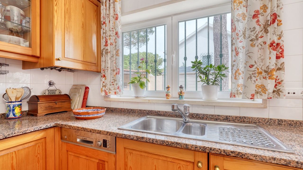 Photo of Kitchen in Colares