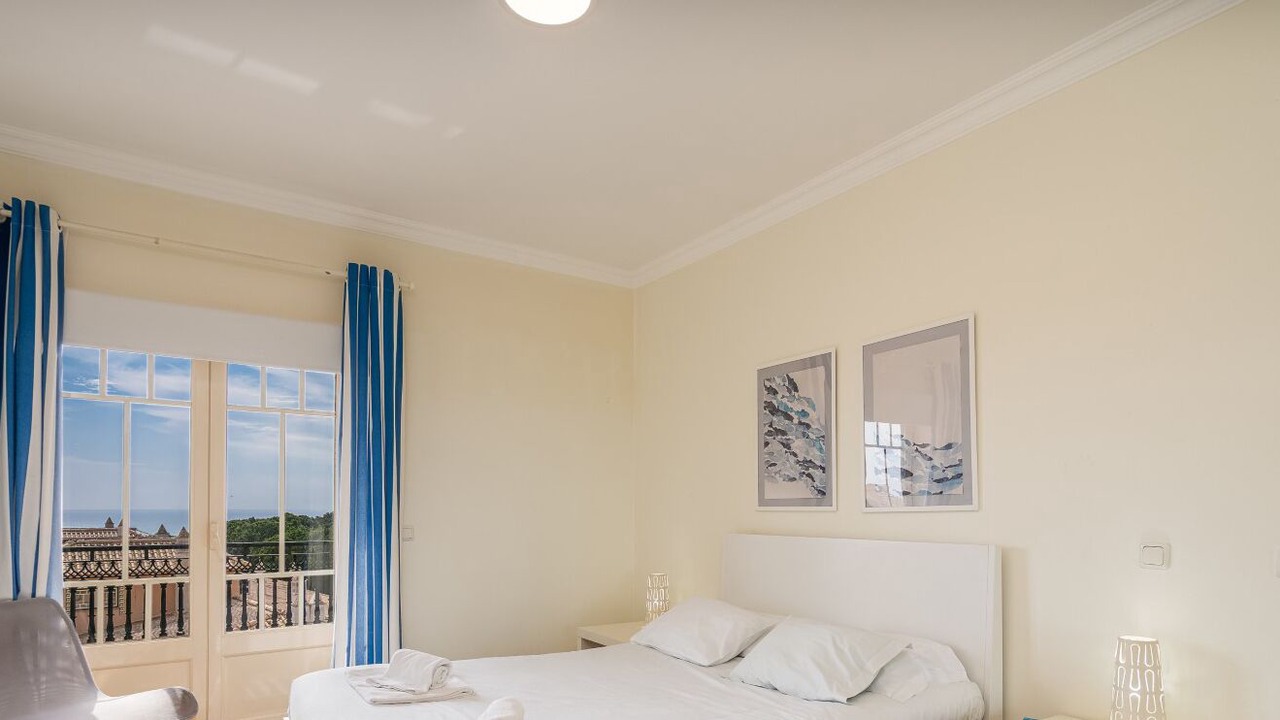 Photo of Bedroom in Oura