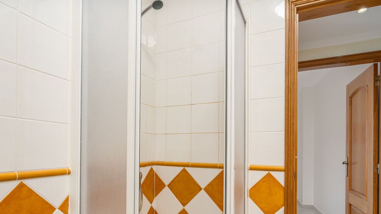Photo of Bathroom in Oura