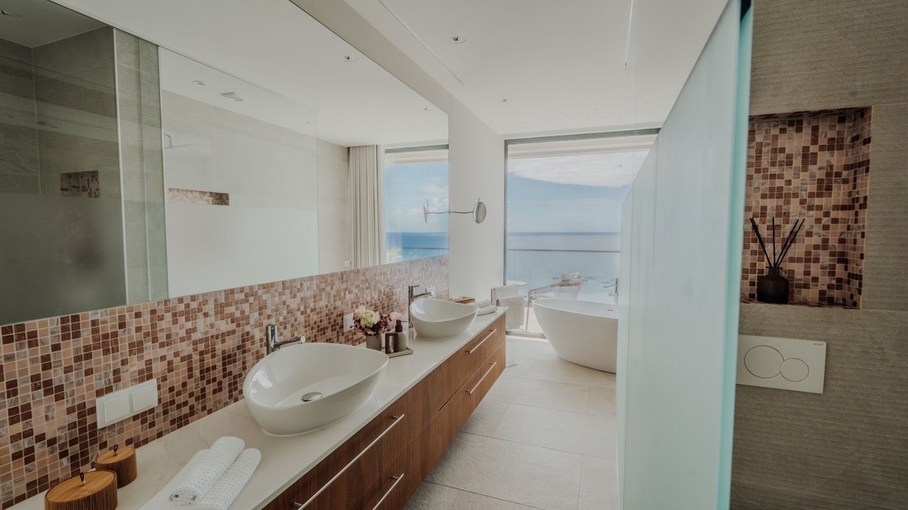 Photo of Bathroom in Arco da Calheta