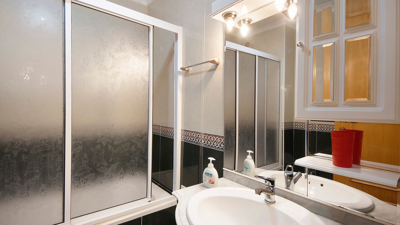 Photo of Bathroom in Torreira