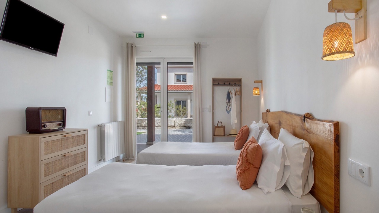Photo of Bedroom in Raposos