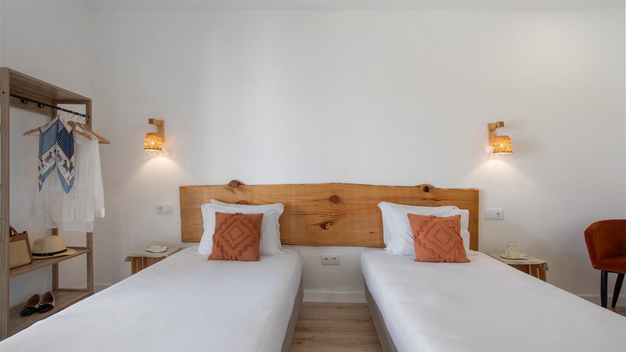Photo of Bedroom in Raposos
