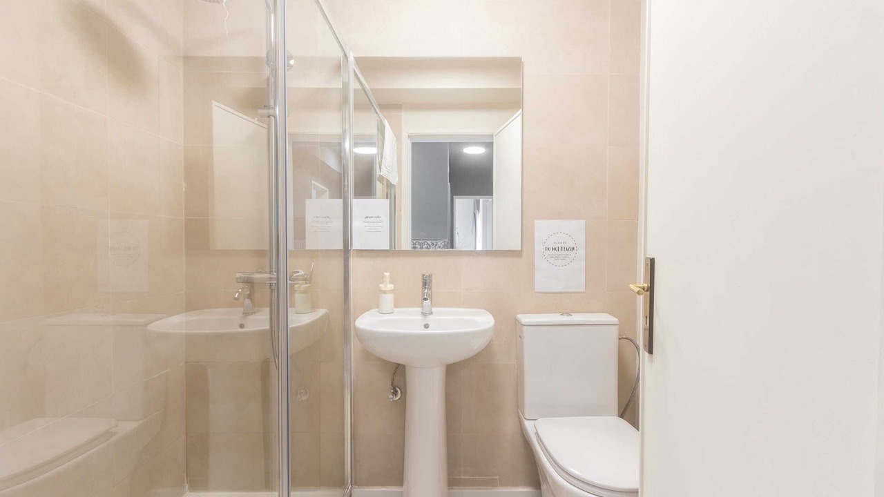 Photo of Bathroom in Barcarena