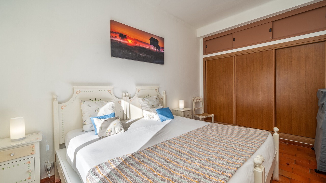 Photo of Bedroom in Alporchinhos