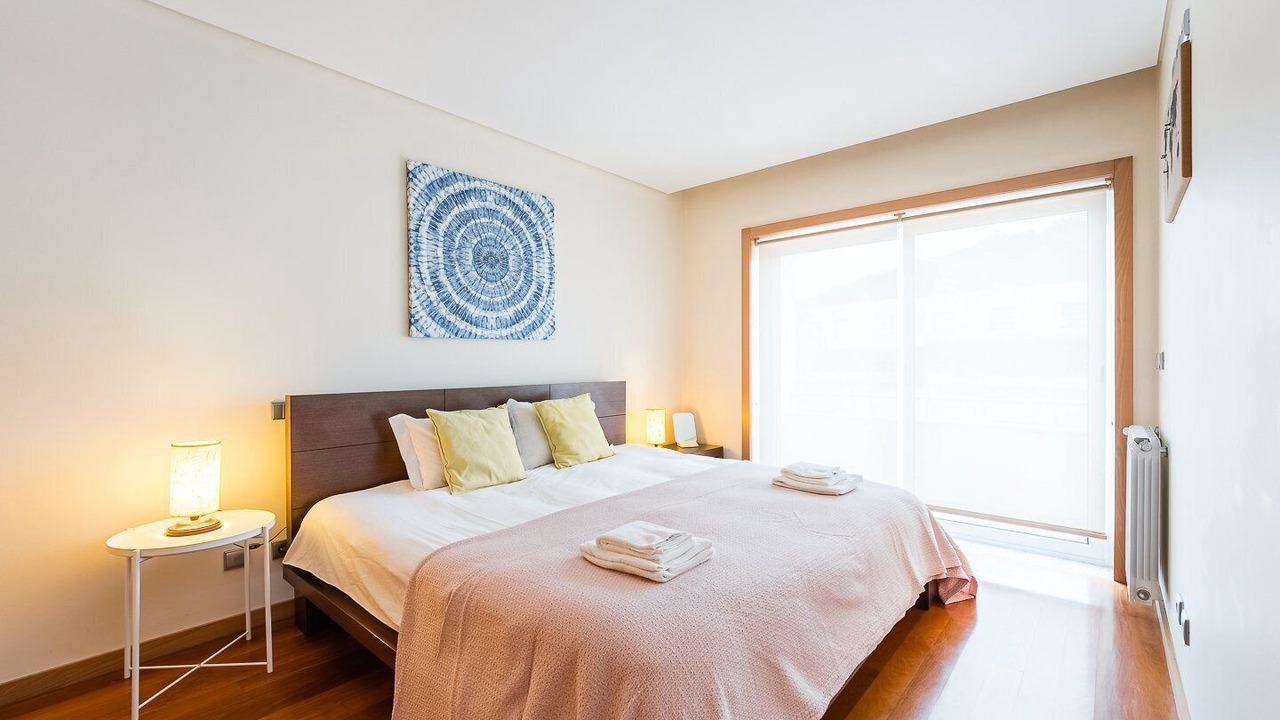 Photo of Bedroom in Caminha