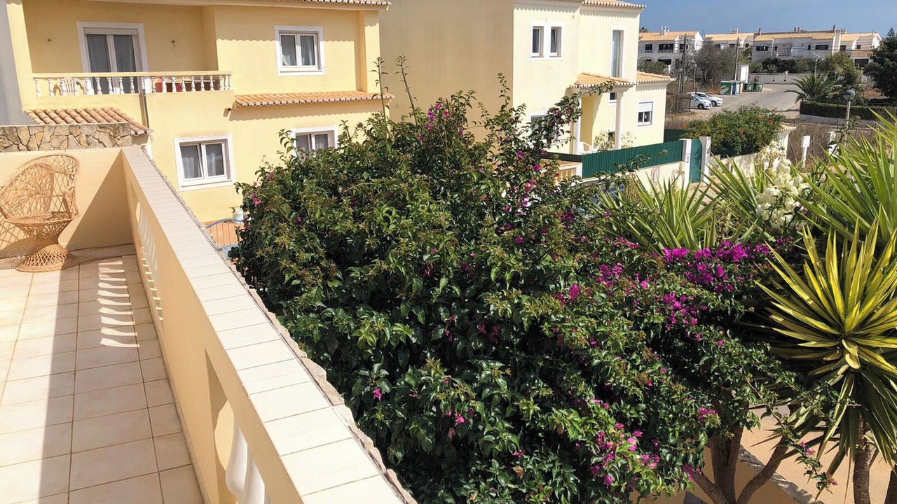 Photo of Outdoor in Luz