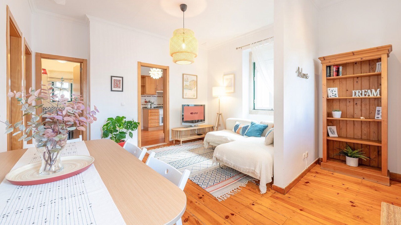 Photo of Livingroom in Linda-a-Velha
