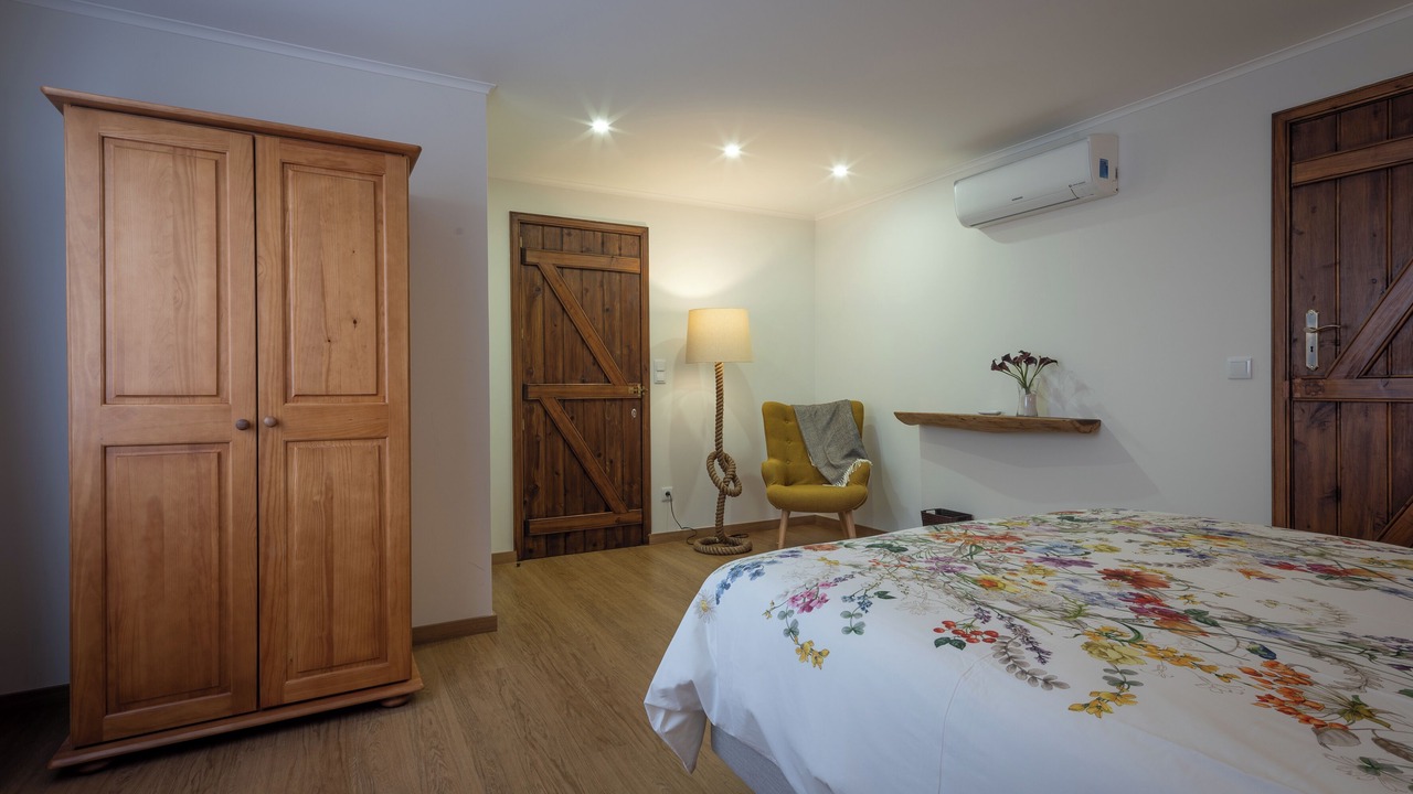 Photo of Bedroom in Caloura