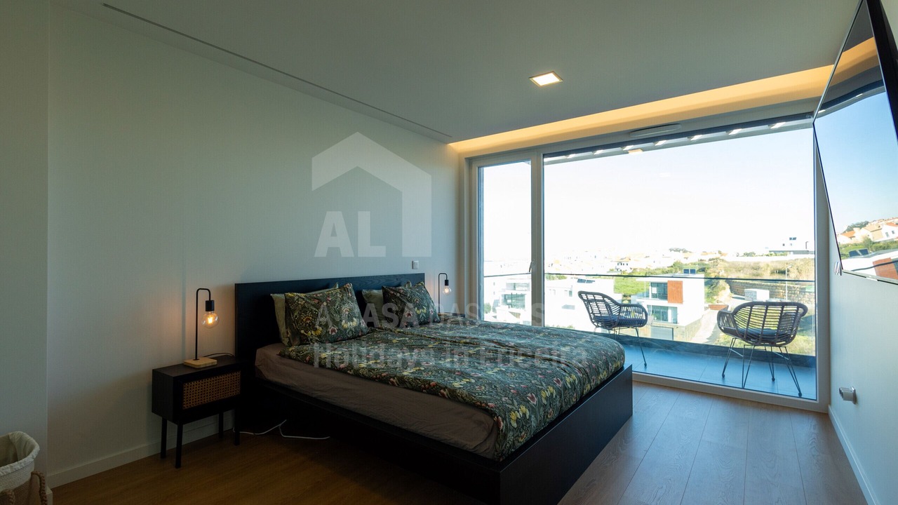 Photo of Bedroom in Ericeira