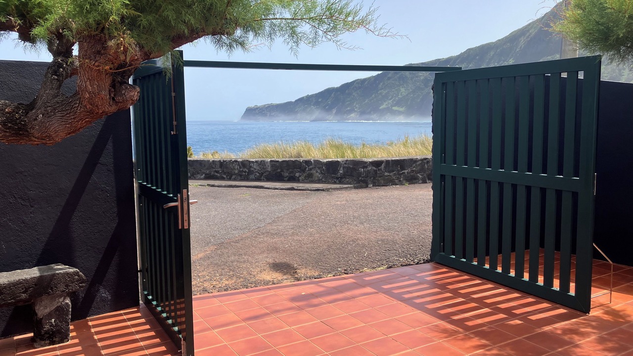 Photo of Patio Balcony in Praia do Norte