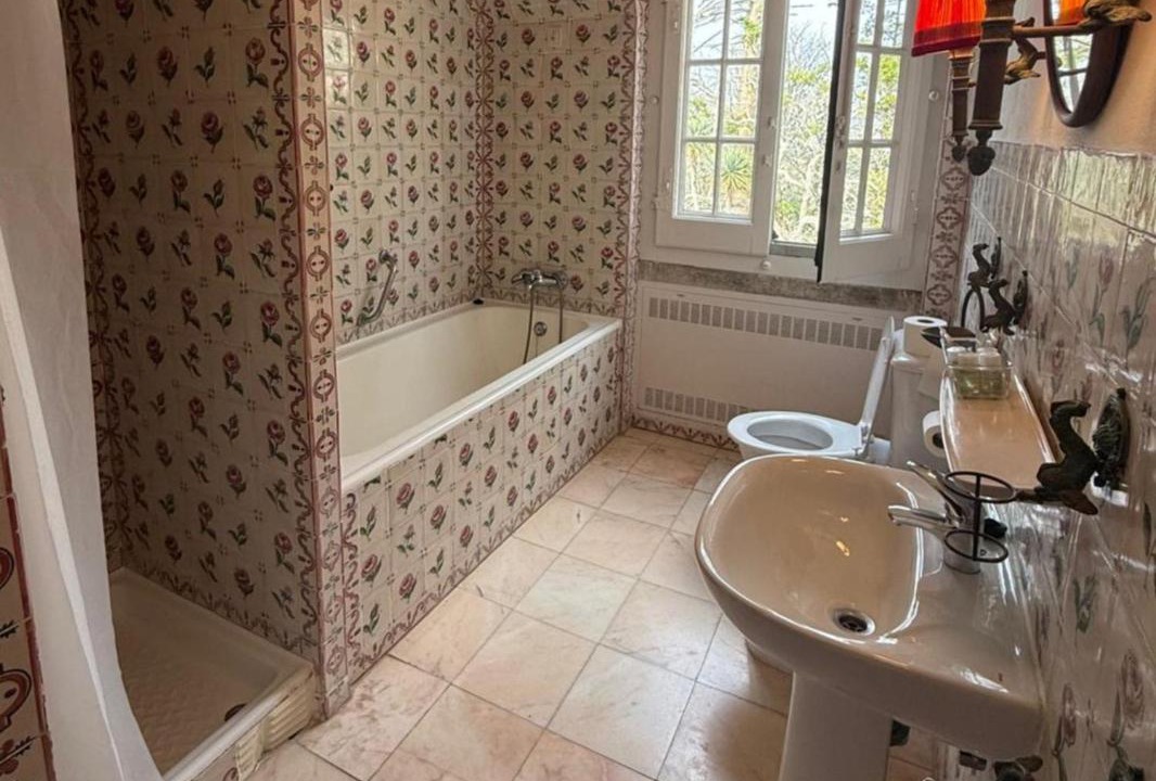 Photo of Bathroom in Monserrate