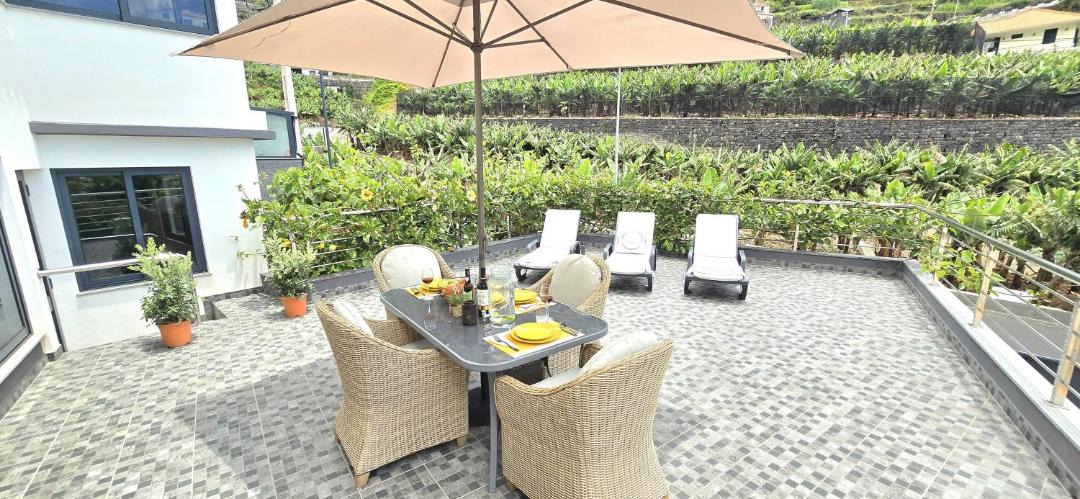 Photo of Patio Balcony in Tabua