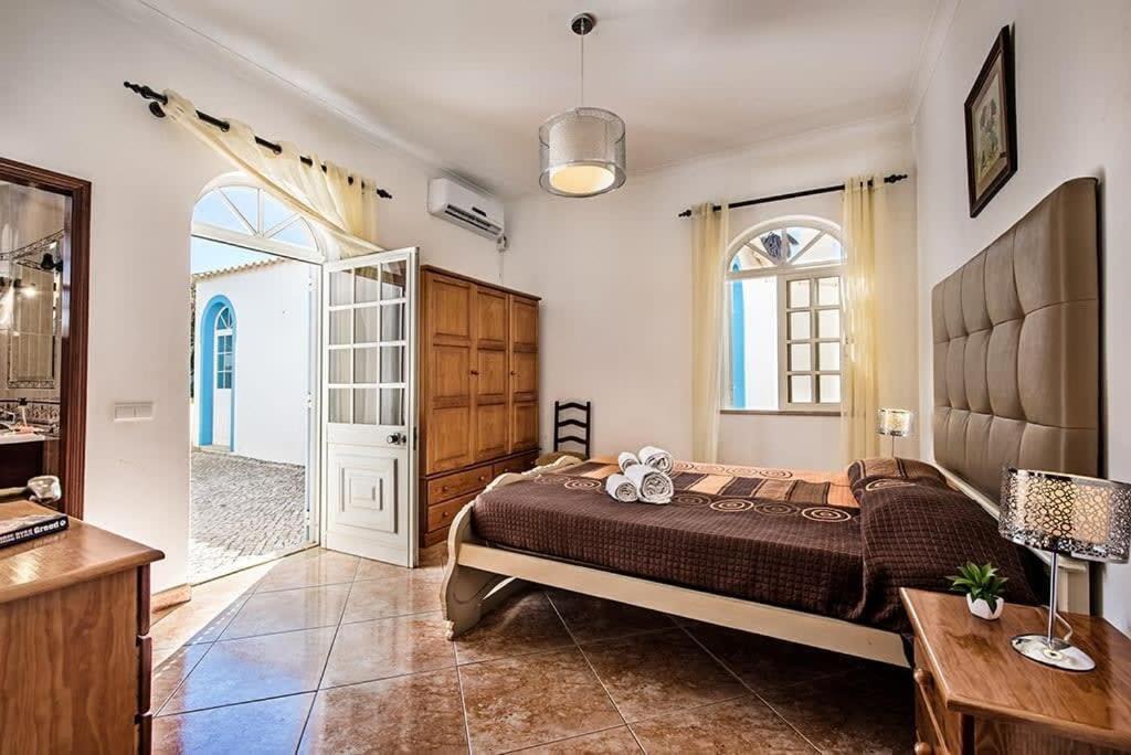 Photo of Bedroom in Salgados