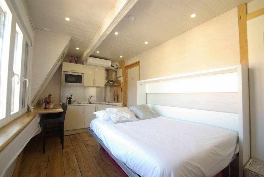 Photo of Bedroom in Bairro Alto