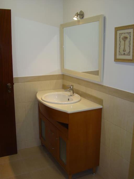 Photo of Bathroom in Alhandra