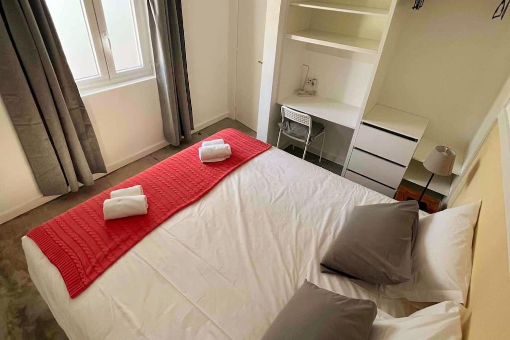 Photo of Bedroom in Colares