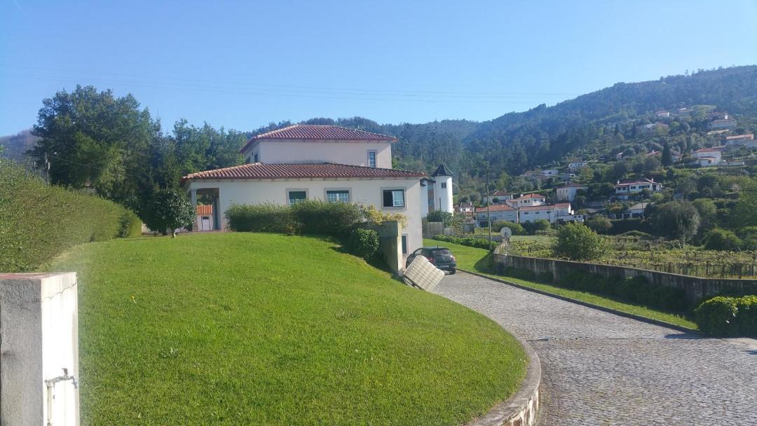 Photo of Buildings in Cardielos
