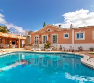 Casa Bruella Beach Bbq 