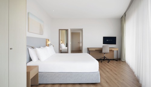 Deluxe Suite, Balcony, Sea View (Two People)