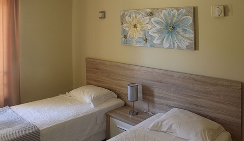Family Apartment, 2 Bedrooms, Accessible, Pool View