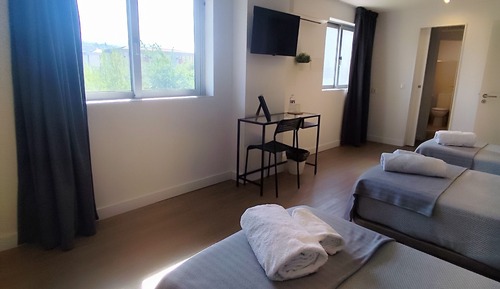 Classic Triple Room, City View