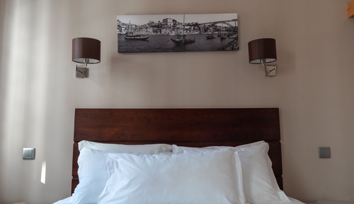 Double Room, 1 Queen Bed, City View (Room 301)