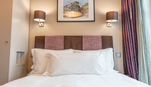 Double Room, Balcony, River View (Room 202)
