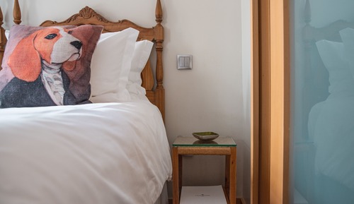 Twin Room, 2 Twin Beds, City View (Room 401)